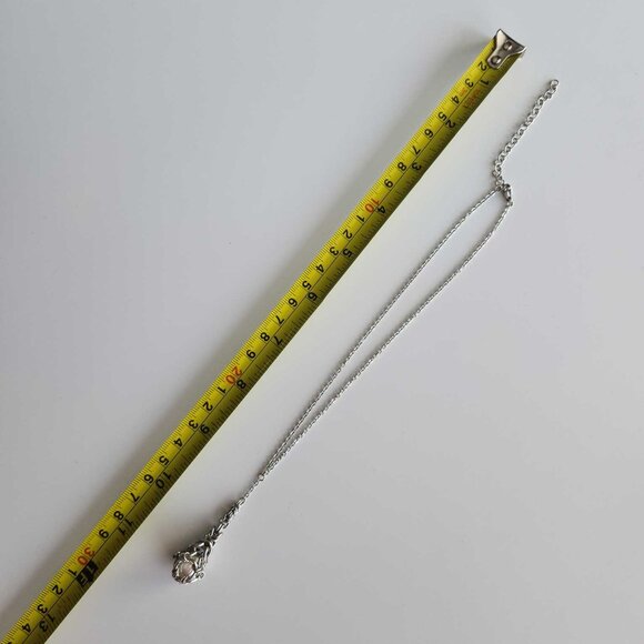 Vintage classic teardrop pearl and silver necklace - Picture 5 of 7